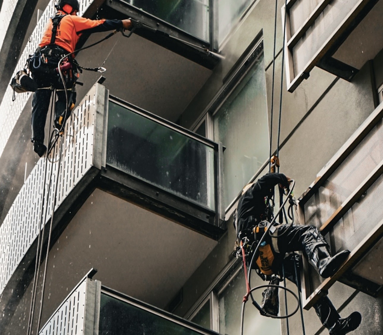 Clarke's Cleaning Service rope access facade cleaning